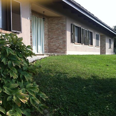 Agriturismo Bottega Di Rosanna Castagnole delle Lanze Oda fotoğraf
