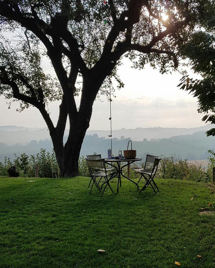 Agriturismo Bottega Di Rosanna Castagnole delle Lanze Dış mekan fotoğraf